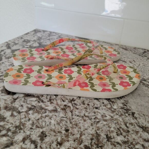 Vera Bradley Flower pattern flip flops‎ - Picture 3 of 10